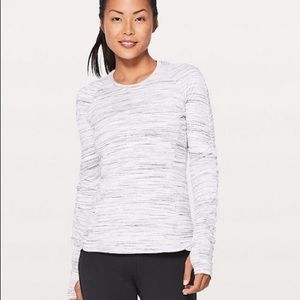 GORGEOUS lululemon running top